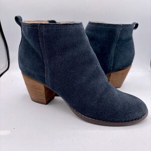Lands End Women’s Size 8.5 Blue Faux Suede Boots Side Zip Mid Heel Preppy
